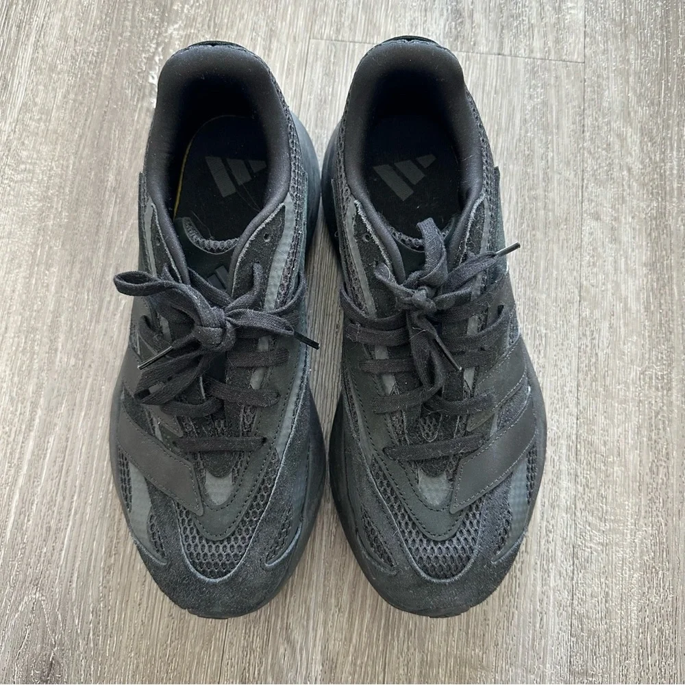 EUC Adidas Lightblaze Sneakers